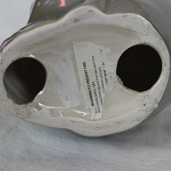 CERAMIC SKULL IRIDESENT CANDLE HOLDER GRAY & WHITE 3 STACKED HEADS VOTIVE CANDLE - Picture 16 of 16